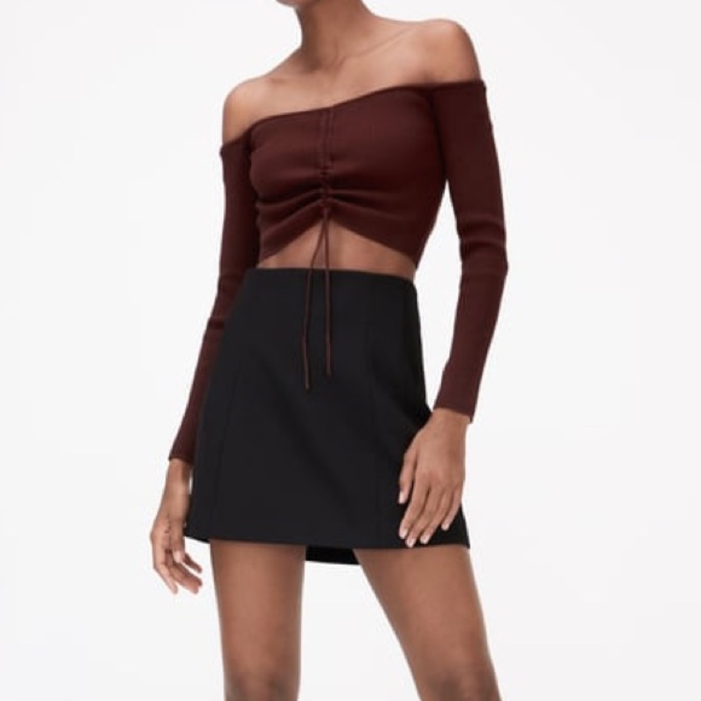 Zara cropped ruched off the shoulder top